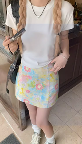 Minifalda de malla con estampado floral